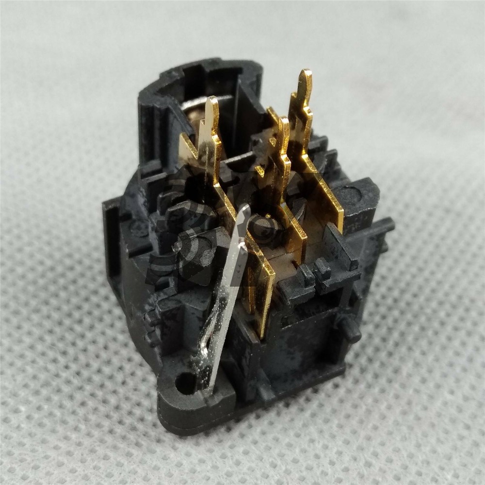 New XLR 1PCS 3 Pin Panel Mount Female Chassis Socket Connector