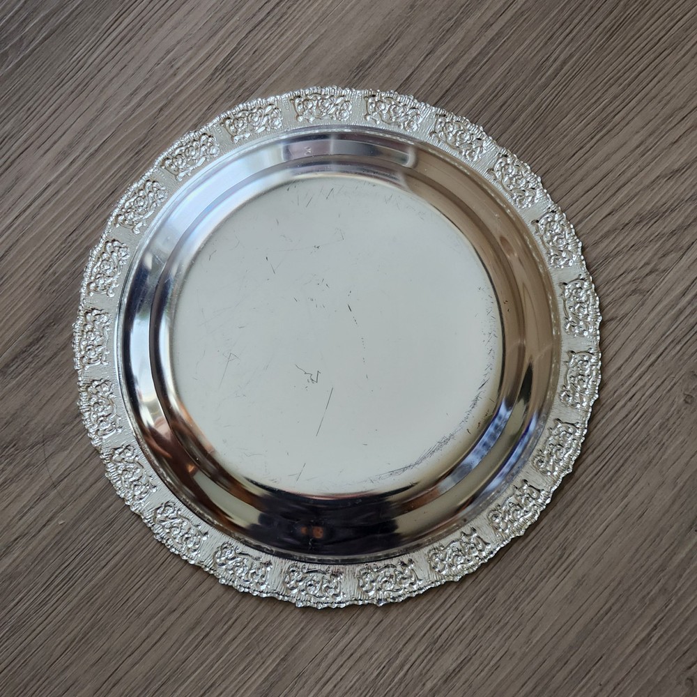 Silver Plated Round Tray Plate Nut Candy Serving Dish Vintage Silverplate 8.5"