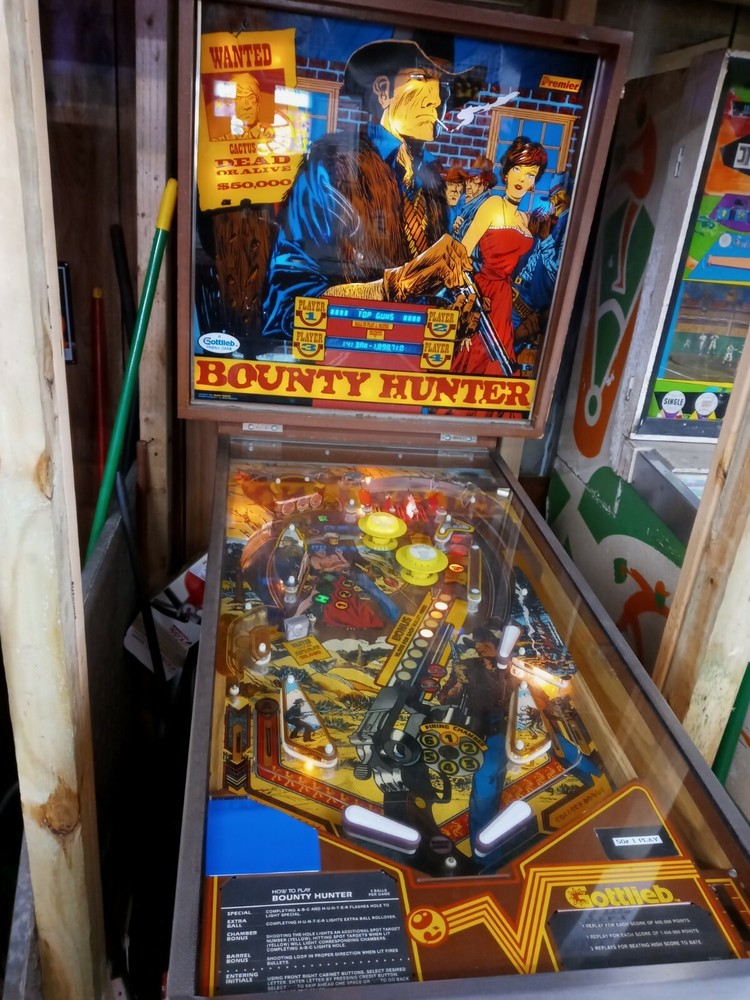Gottlieb Bounty Hunter Pinball Machine System 80
