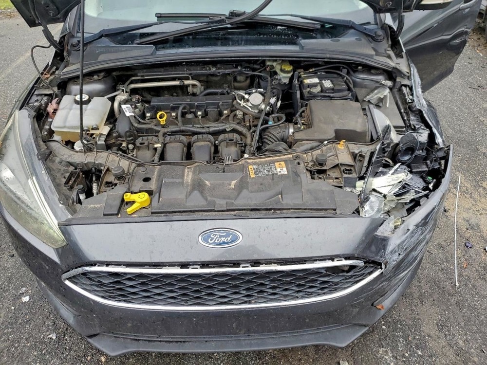 FOCUS 2016 Glove Box 4952436