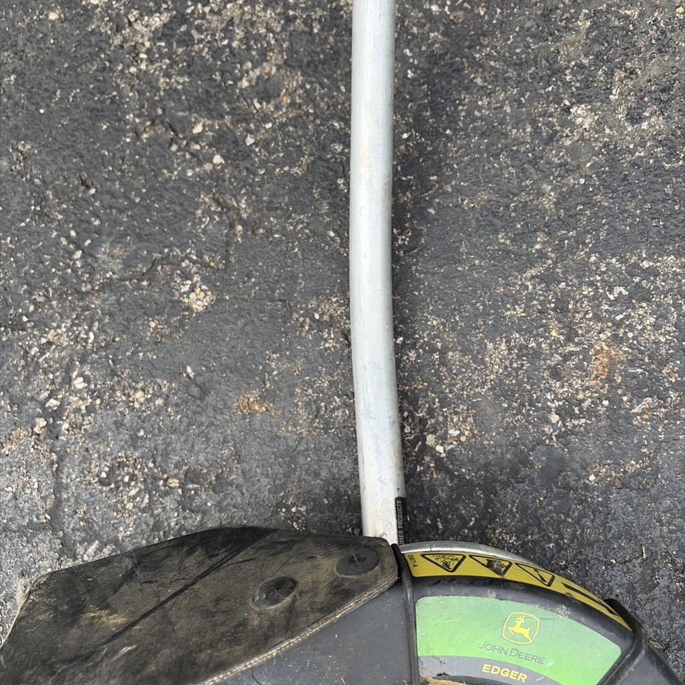 John Deere UT15518 Edger Weed Wacker Attachment