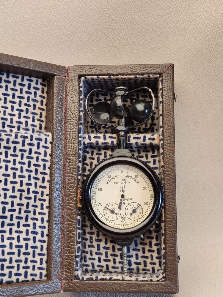 Vintage Soviet USSR Mechanical Anemometer Wind Indicator MC-13 1983