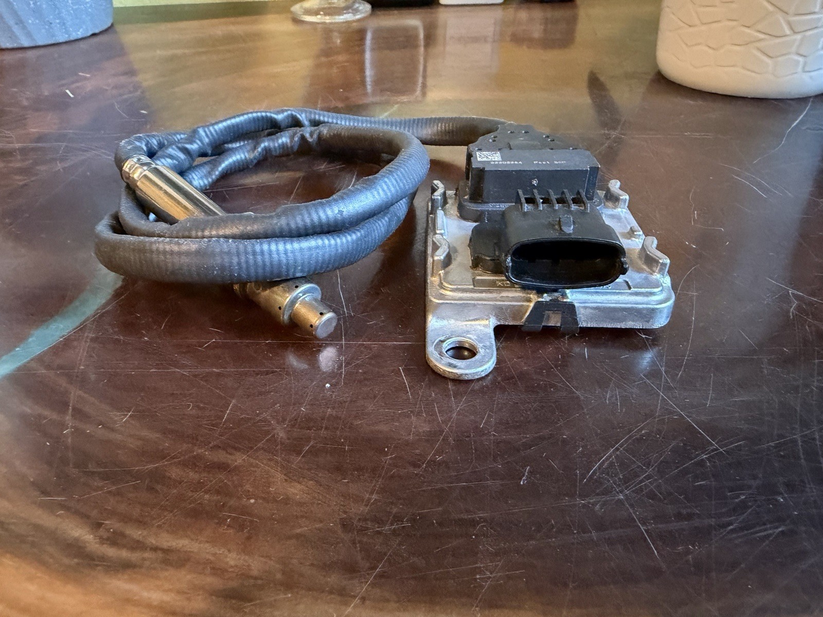 Volvo Truck 22303384 NOx Sensor SCR outlet Genuine Volvo Used (Low Engine Hours)