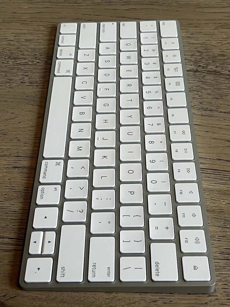 Apple A1644/A1657 Magic Keyboard 2 & Magic Mouse 2 Wireless Bluetooth Mac Combo