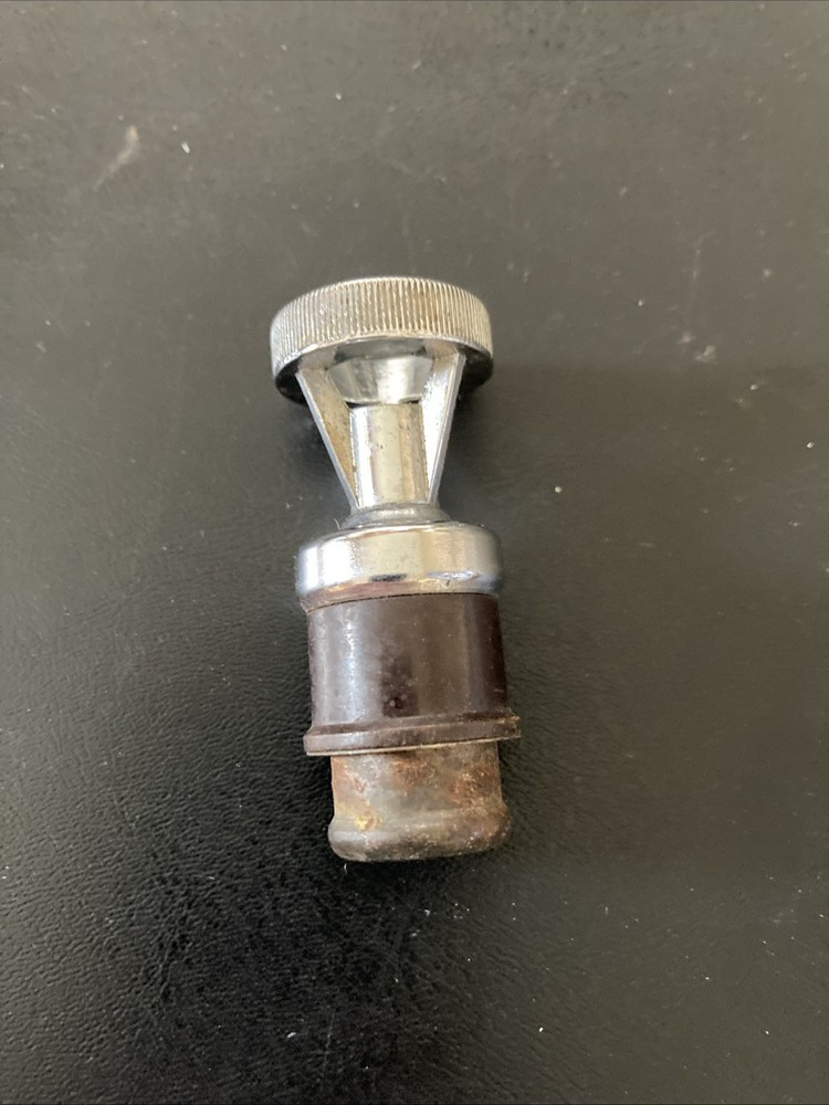 61-61 Oldsmobile Cigarette Lighter