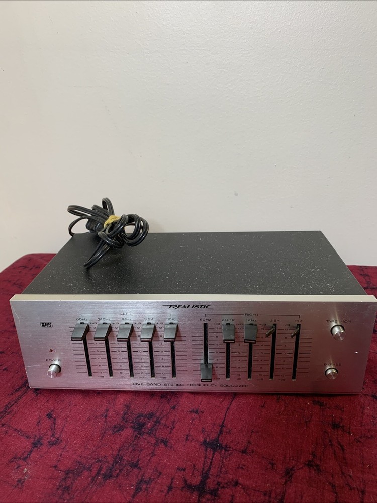 Realistic Five Band Stereo Graphic Equalizer 31-1988