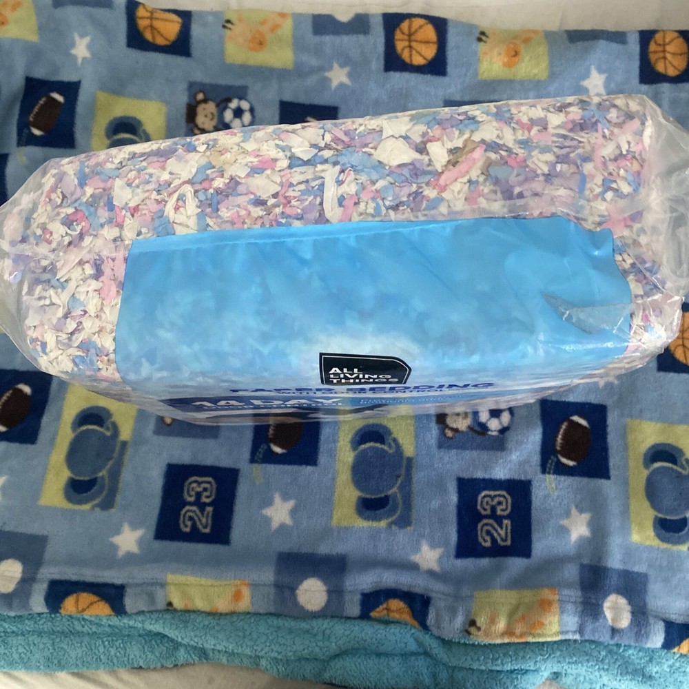 All Living Things Paper Bedding With Order Control