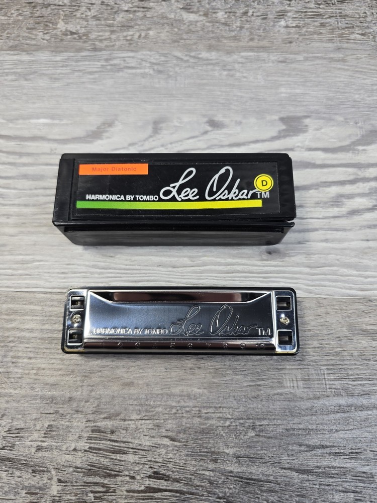 Lee Oskar Major Diatonic Harmonica Low D Clean W/ Case