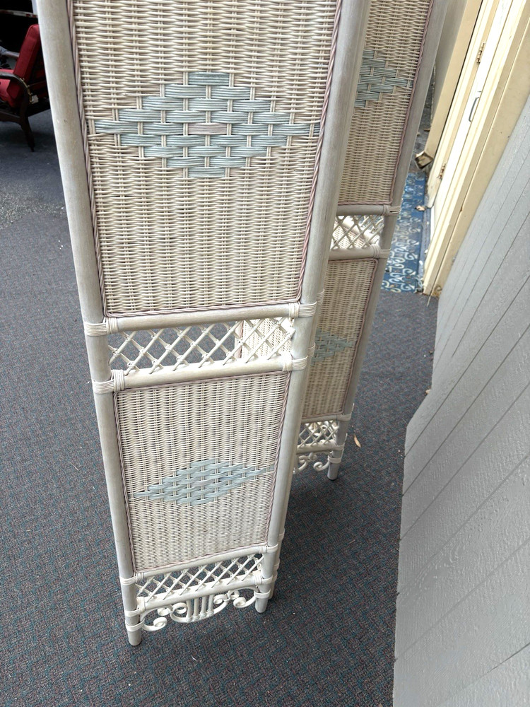 67302 4 Section Wicker Dresssing Screen Room Divider