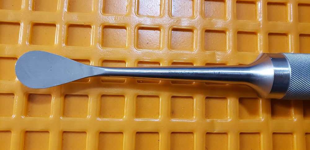MILLENNIUM Surgical Orthopedic Cobb Elevator Size 3/4" Solid Handle (GERMANY)