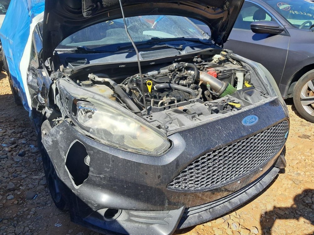 FIESTA 2015 Glove Box 4831314