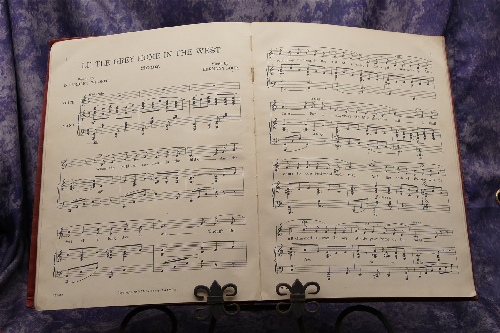 WWI Y.M.C.A. "Sing Me A Song" 10x14" Piano Ballad Book 1919 A.E.F Paris 160 pgs,