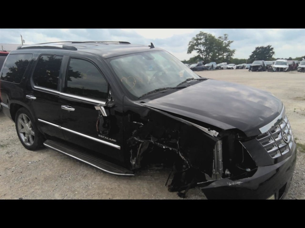 2012 CADILLAC ESCALADE Jack