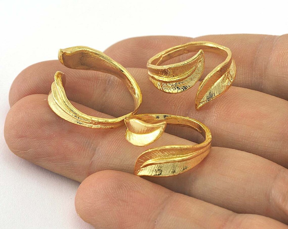 Leaf Adjustable Ring Gold Plated brass (17mm 7US inner size - Adjustable ) 3436