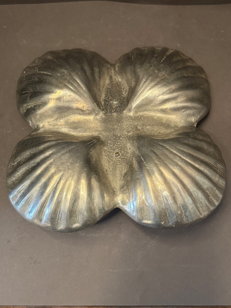 SILVER TONE SCALLOPED SHELL BRASS LOBSTER HANDLE DIVIDED CANDY NUT DISH TRAY