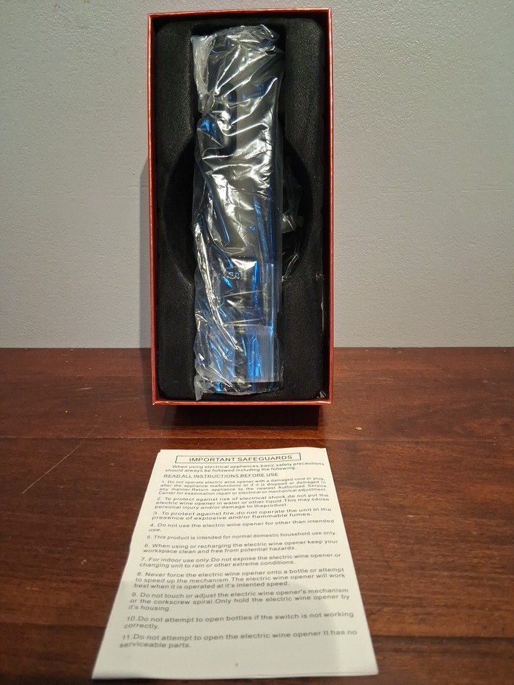 RECHARGEABLE Electric Wine Opener Corkscrew w/ Foil Cutter Automatic Open Box