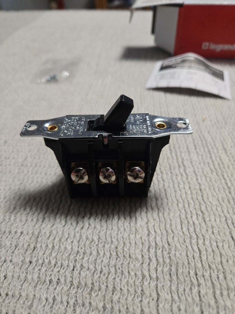 Legrand, 7803-MD, Manual Controller Switch, 3-Phase, 30a, 600v, 20HP