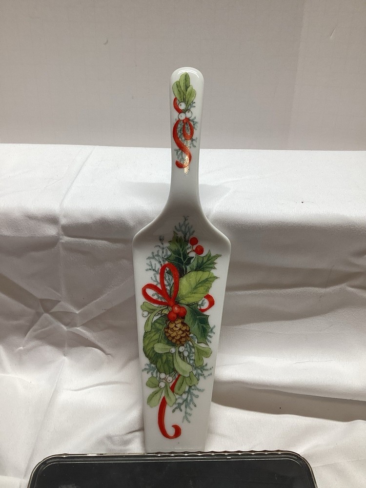 Andrea by Sadek Ceramic Holiday Cake Server