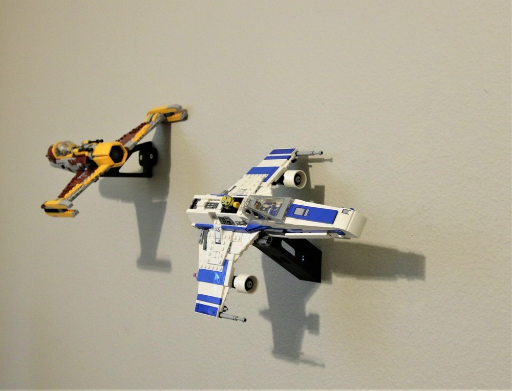 Ultimate Display Solutions wall mount for Lego 75364 E-wing vs Shin Hati's ship