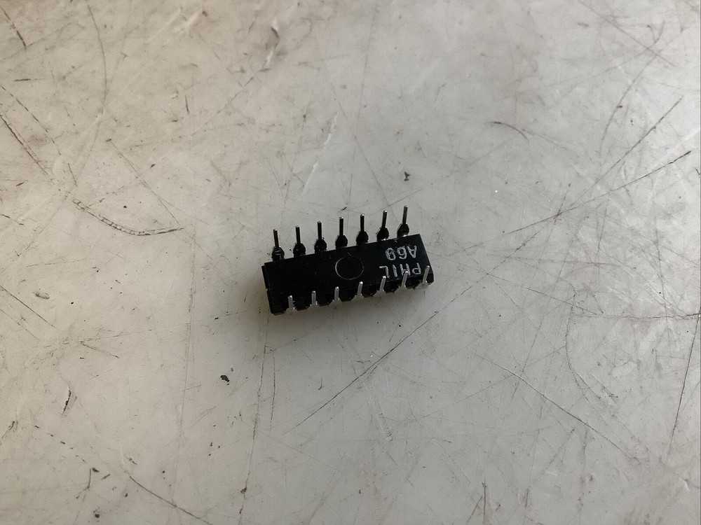 SOLID STATE SCIENTIFIC SCL4069UBE HEX INVERTER - QTY 9