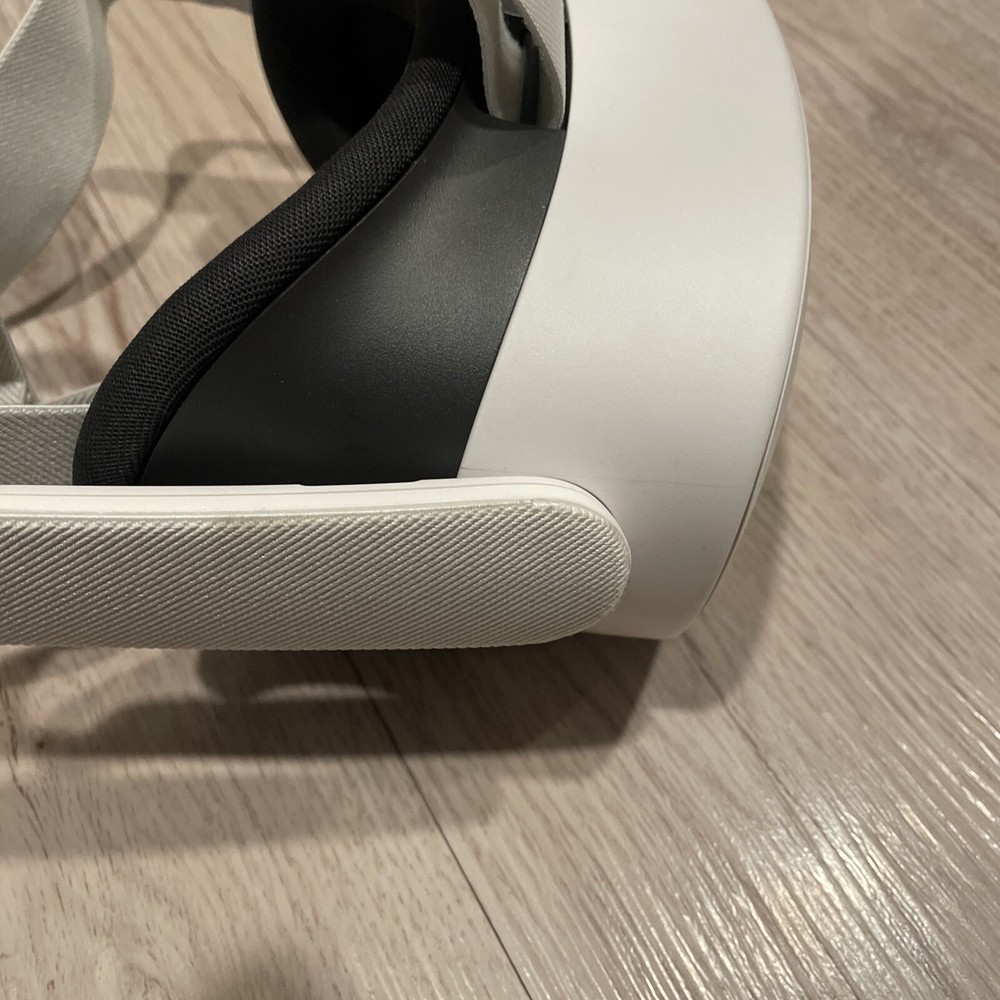 Meta Quest 3S HEADSET ONLY - 128GB - No Controllers