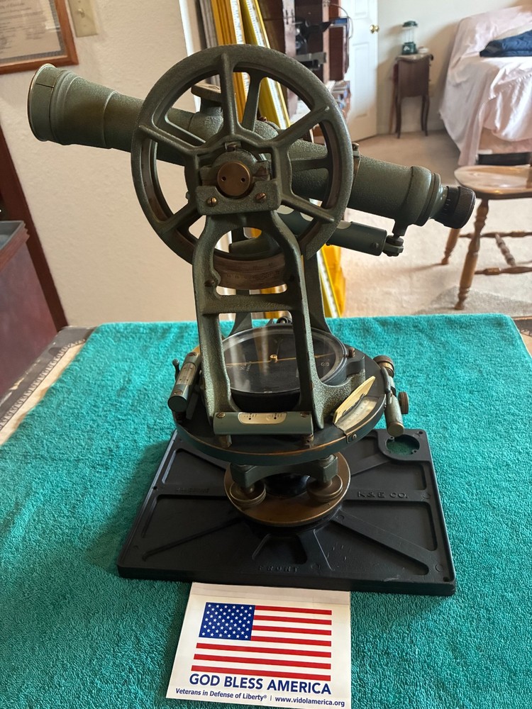 K & E Paragon Transit Mo.740005 Sn 212645 With optical plumb