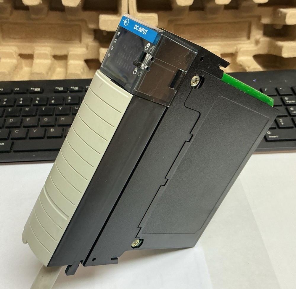 Allen Bradley 1756-IV32/A ControlLogix DC INPUT 32 Pt 24VDC Source Module