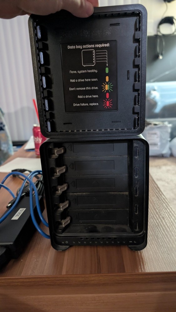 Data Robotics DRDR4-A Drobo S External 5-Bay Storage Array