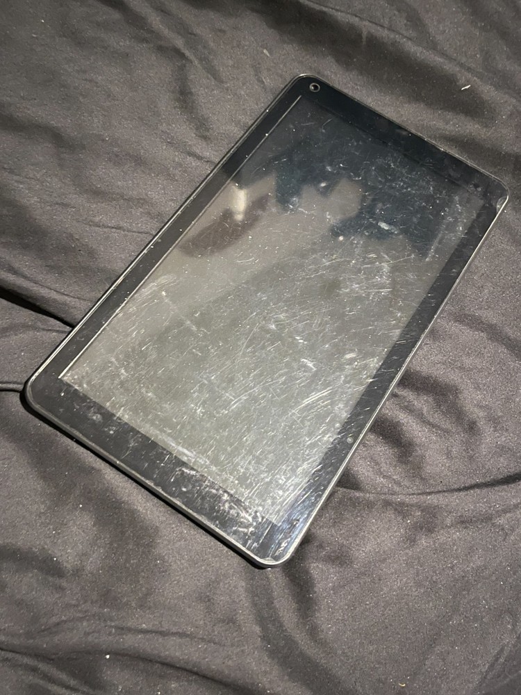 Azpen A1040 10.1" Quad Core Android Tablet (no cords)