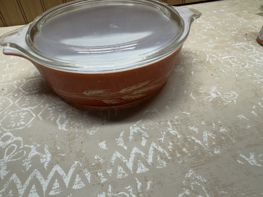 Pyrex AUTUMN HARVEST 500 ML COVERED CASSEROLE Reddish Rust Wheat