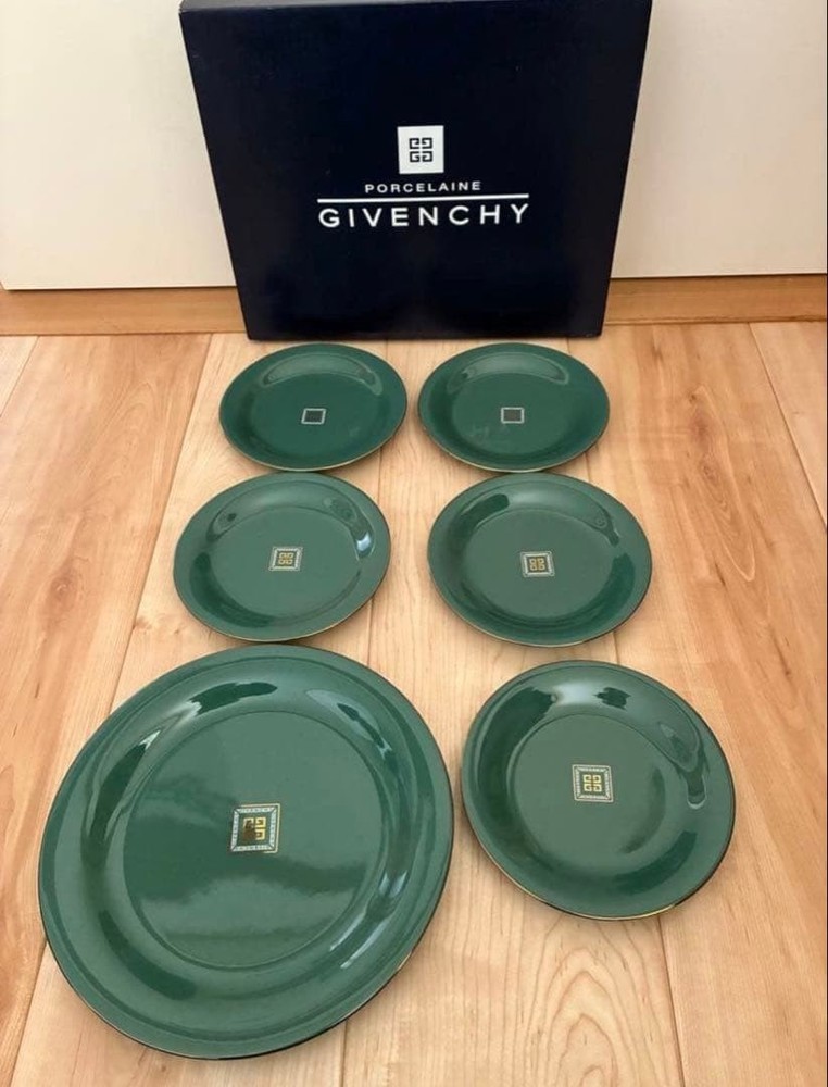 Givenchy Yamaka Platter / Plate 5 Set