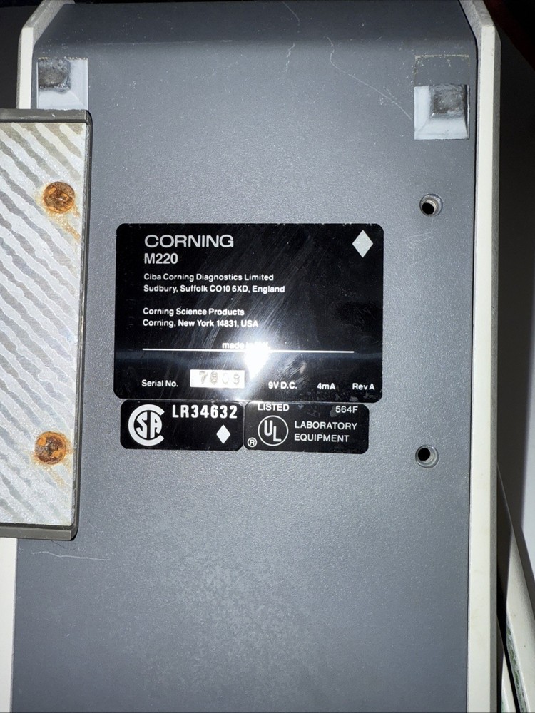 STEM Corning pH Meter 220 with plug, accepts Batteries (not included)& Electrode