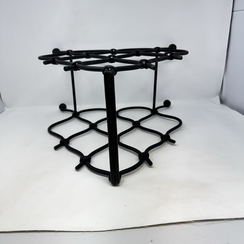 Triangle Shaped 8 Bottle Bent Metal Black Wine Rack