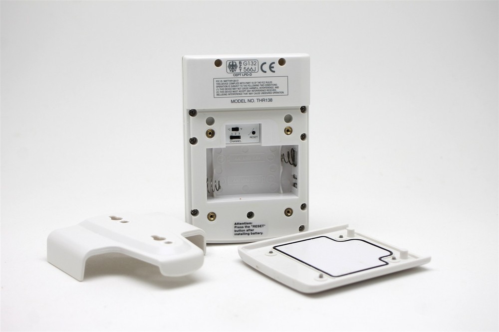 Oregon Scientific THR138 Cable Free Wireless Remote Sensor With Multi-Channels