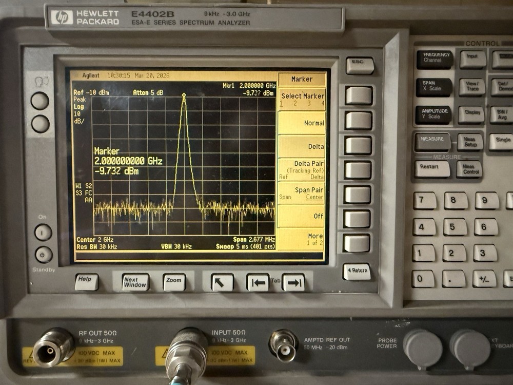 Agilent / HP E4402B 3GHz Spectrum Analyzer Loaded 1DN Tracking Generator
