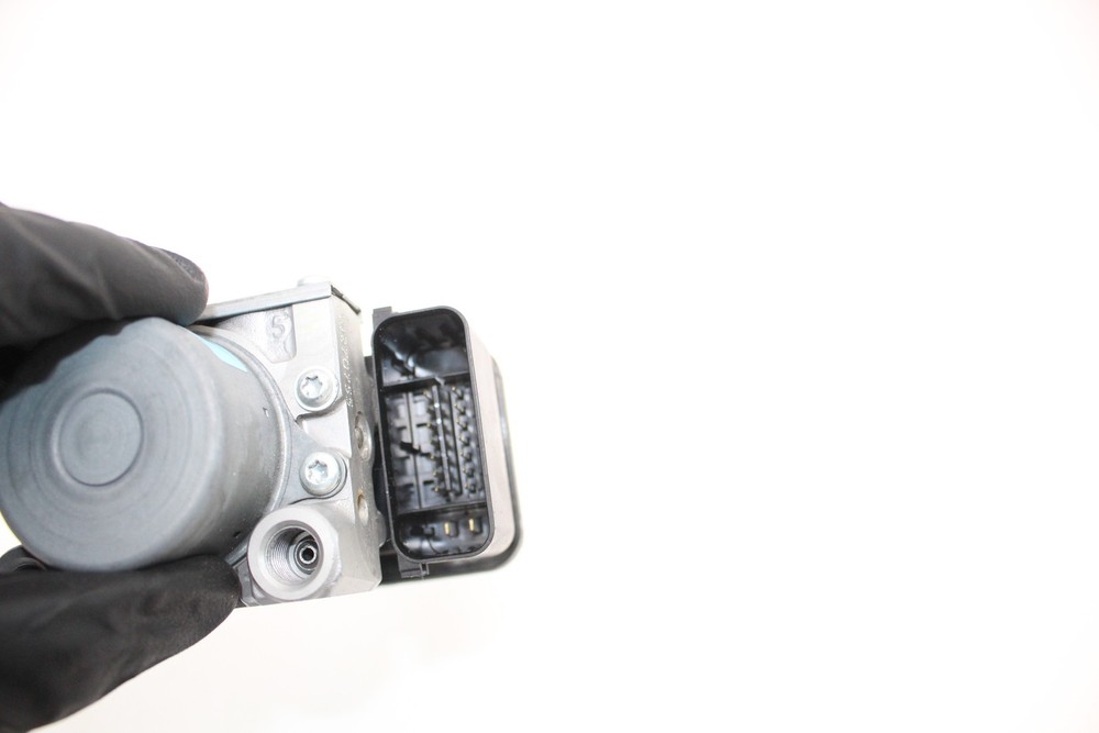 13-17 Triumph Daytona 675R Abs Control Module Pump