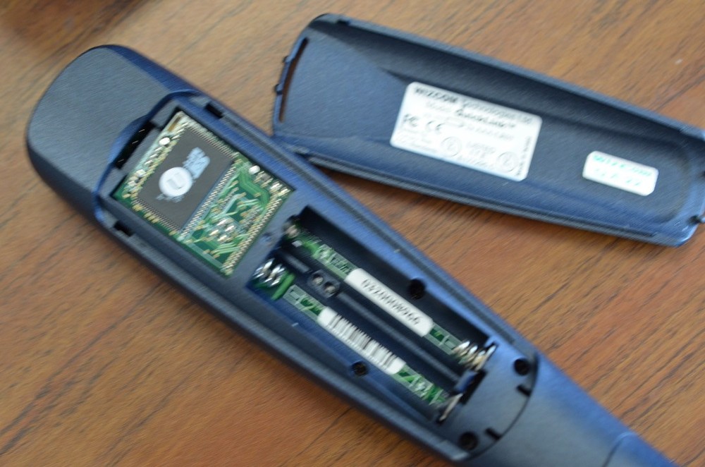 Wizcom Technologies model Quicklink with case