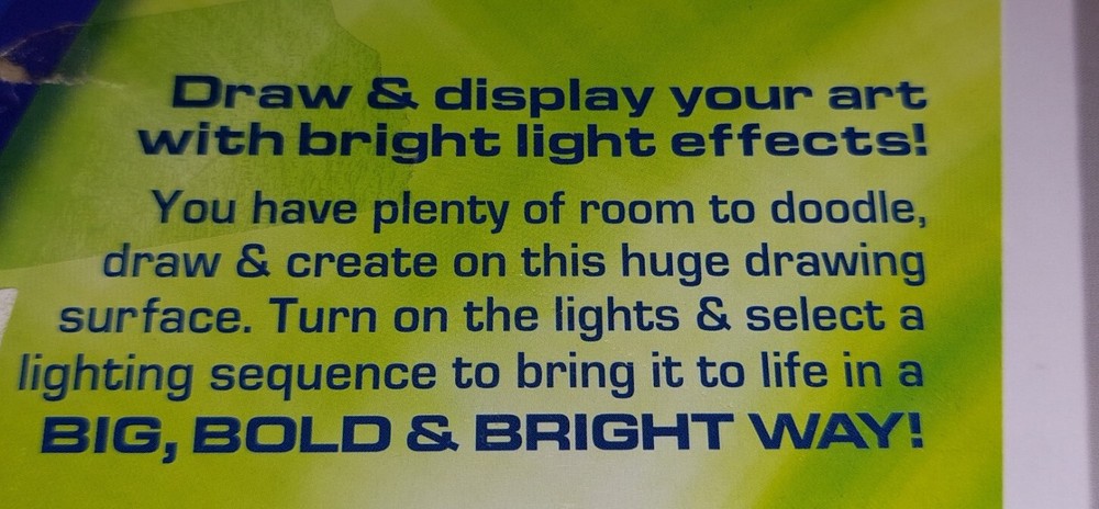 CRAYOLA WIDESCREEN LIGHT DESIGNER Lighted Eraseable Marker Board Pre-Owned