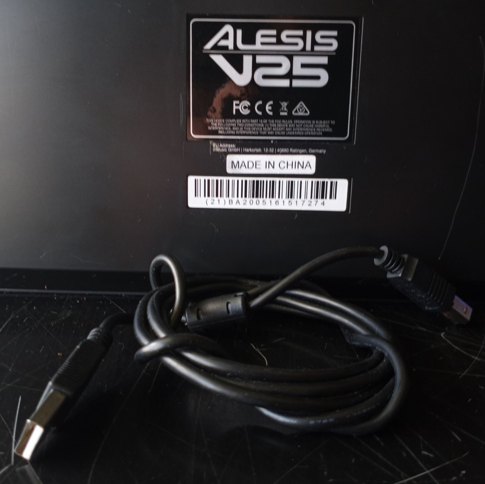 Alesis V25 USB-B to USB-A MIDI Keyboard Controller