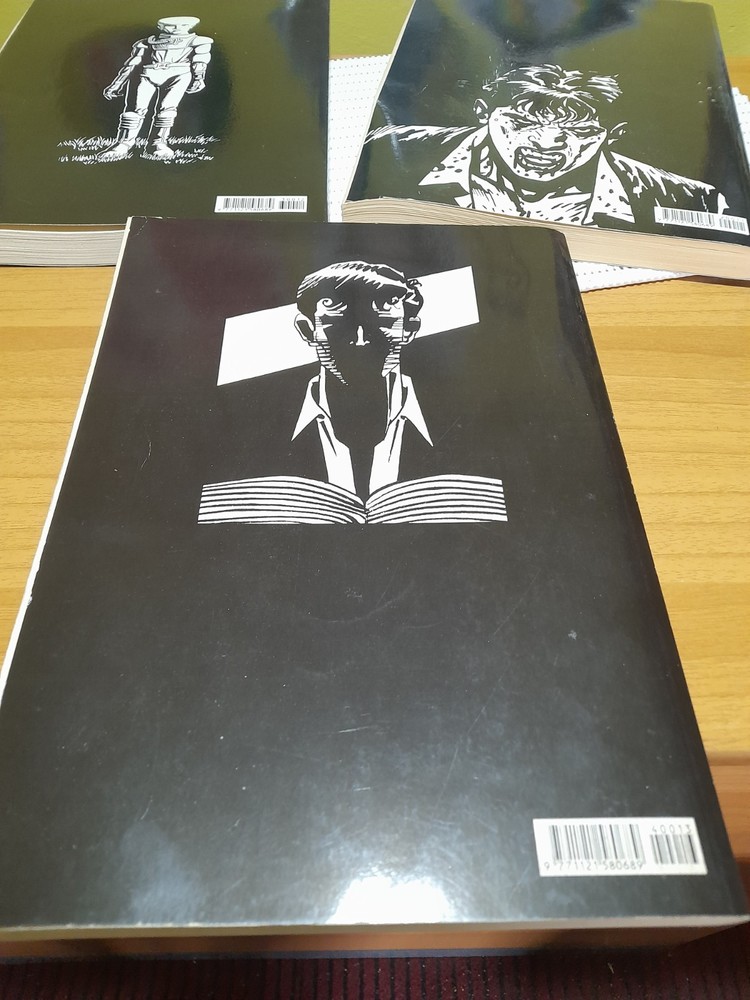 LOT 3 VOLUMES GIANT BOOK COMICS DYLAN DOG