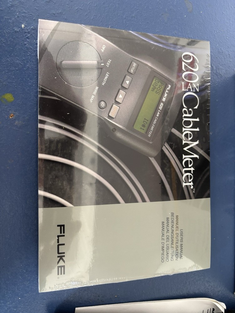 Fluke 620 LAN Meter Kit With Accessories. Good Condition.