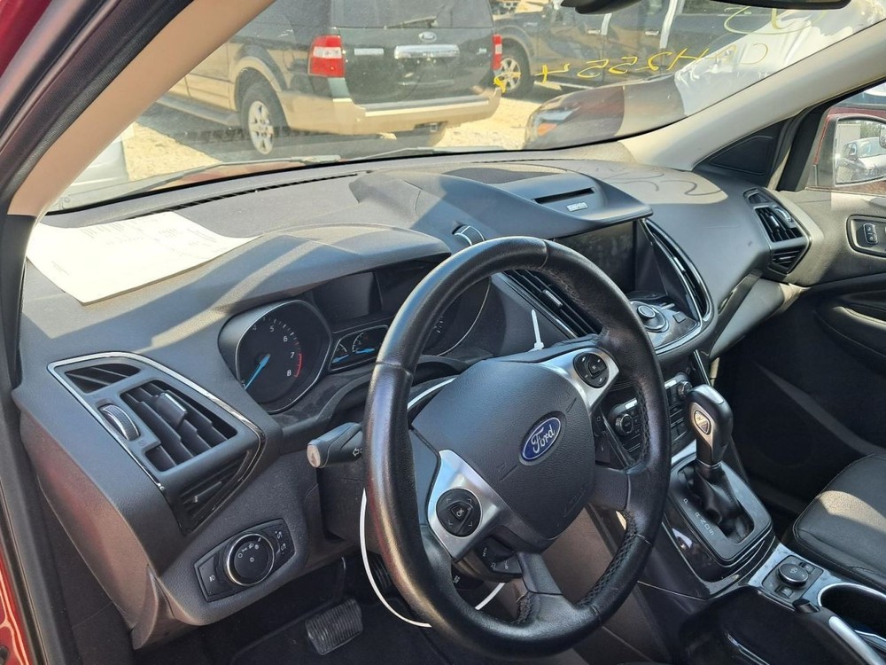 ESCAPE 2014 Glove Box 4782135