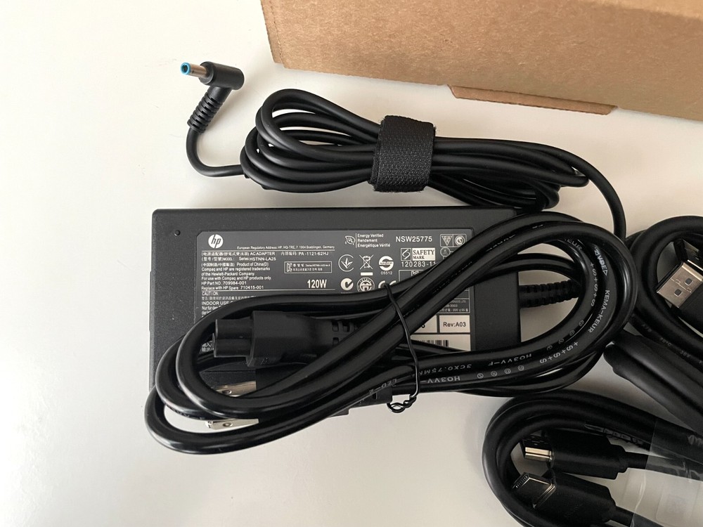 HP G5 Dock USB-C Universal Docking Station w/ AC Adapter, HDMI + 2 DP Cables