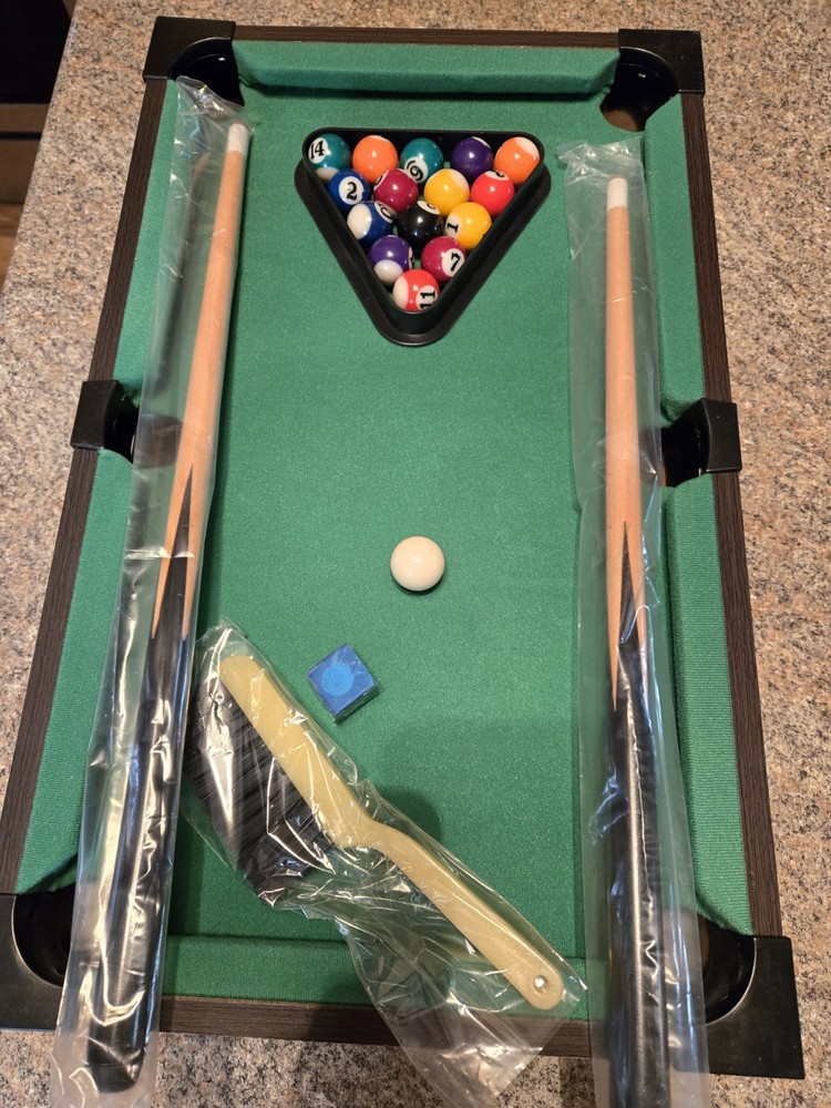 Table top billiards pool table (B104)