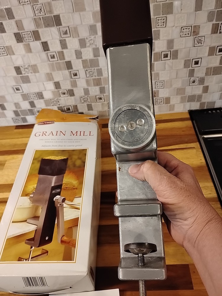 Back to Basics 555 Manual Grain Mill