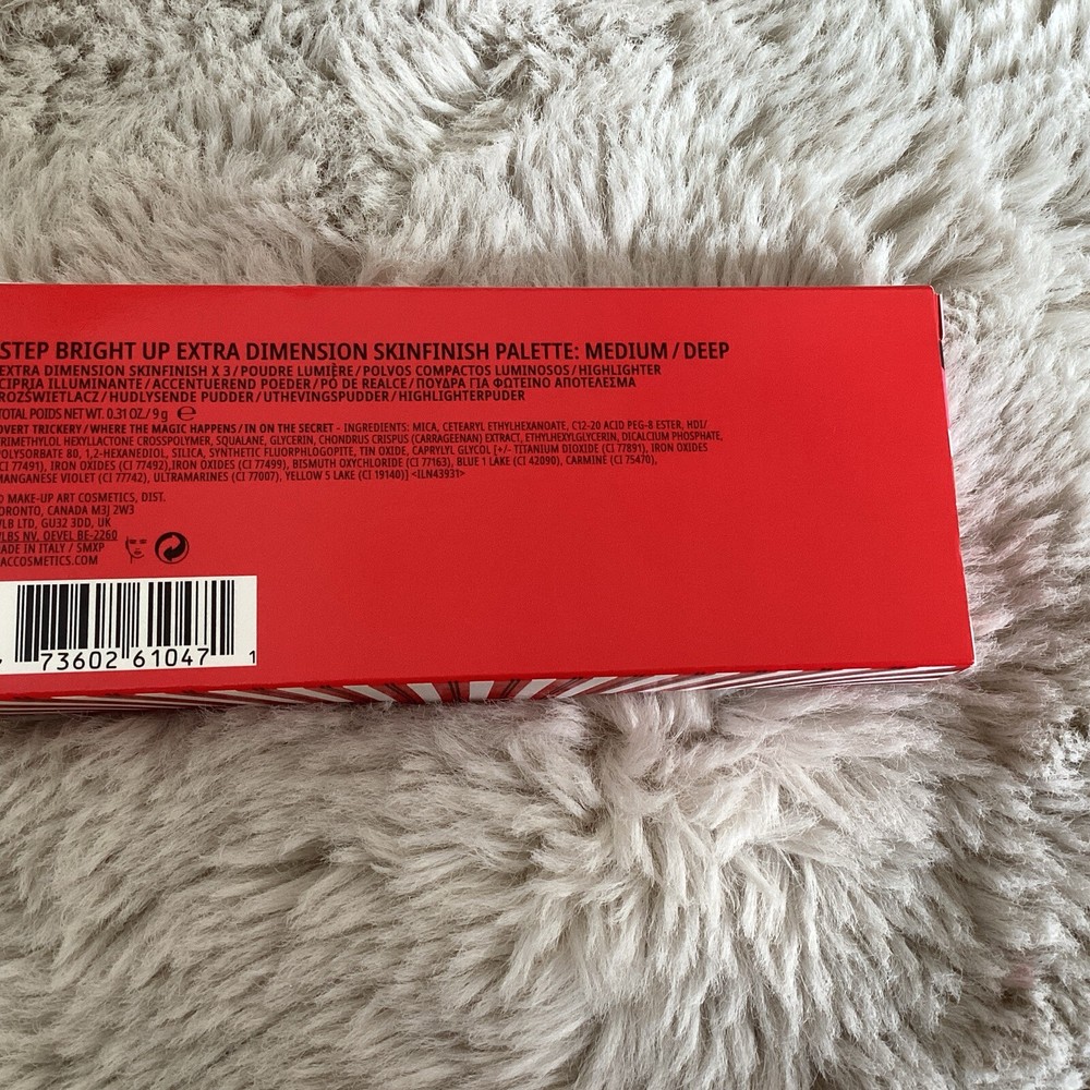 Mac Step Bright Up Extra Dimension Skinfinish Palette (Medium/Deep)