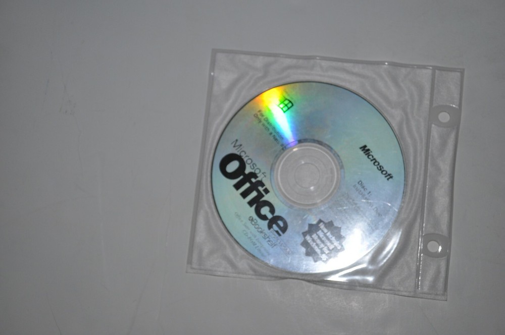 Microsoft Office Standard for Windows 95 Version 7.0 WITH MICROSOFT MONEY FOR 95