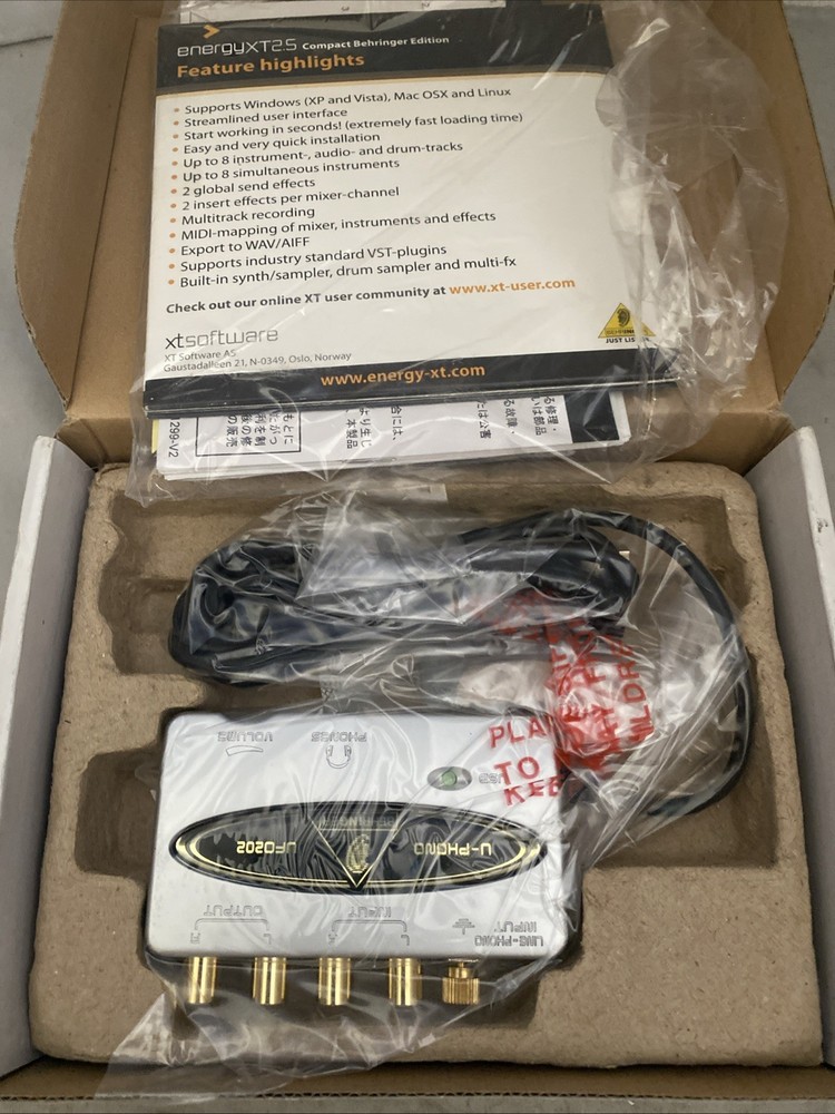 BEHRINGER USB Audio interface U-phono UFO202 Digital output Vinyl Recording