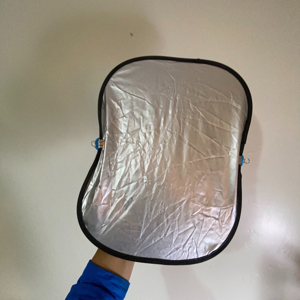 Small Foldable Silver Light Reflector For Photographer Outdoor With Bracket