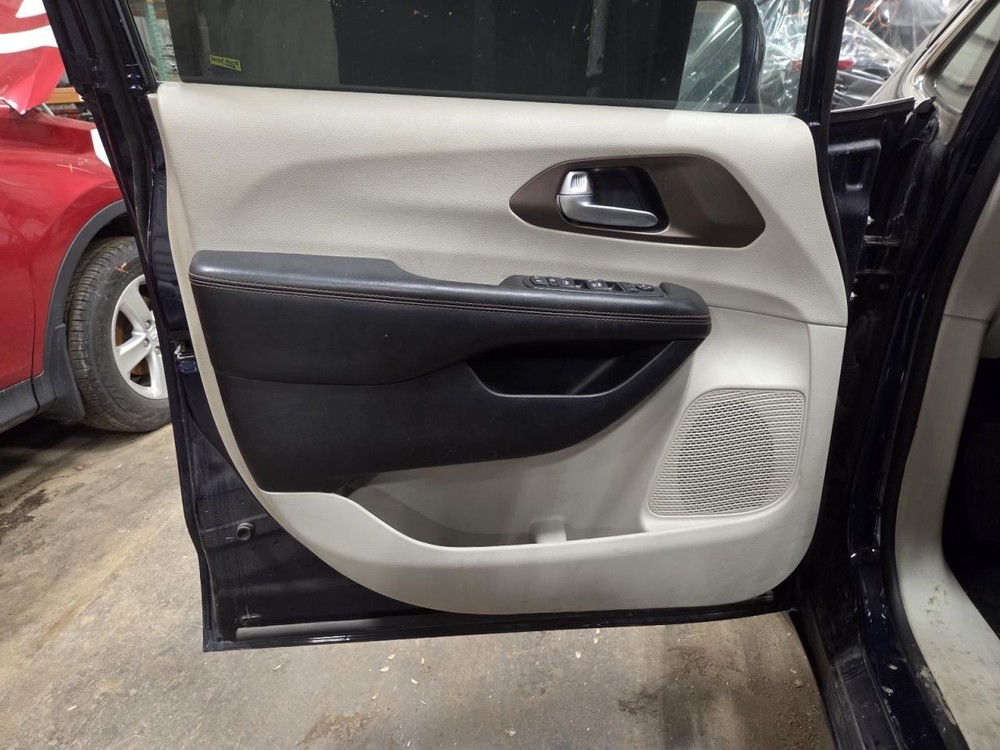 Fuse Box Engine Compartment Fits 17 PACIFICA 1541018